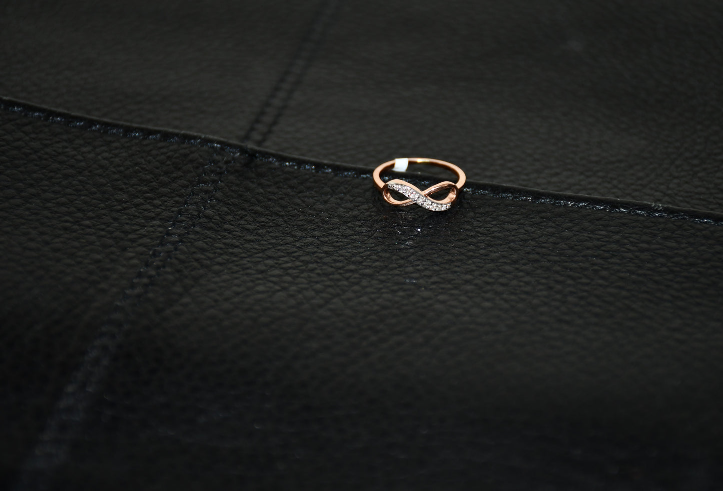 Women's Regular Wear Diamond Ring in 14Kt Gold