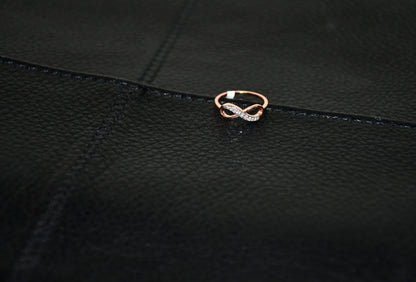 Women's Regular Wear Diamond Ring in 14Kt Gold