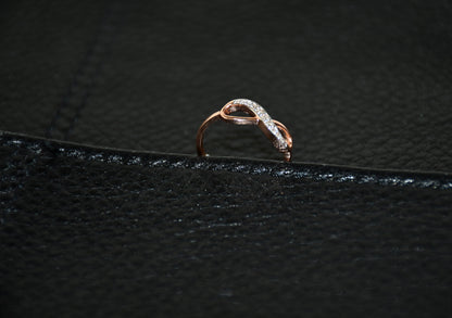 Women's Regular Wear Diamond Ring in 14Kt Gold