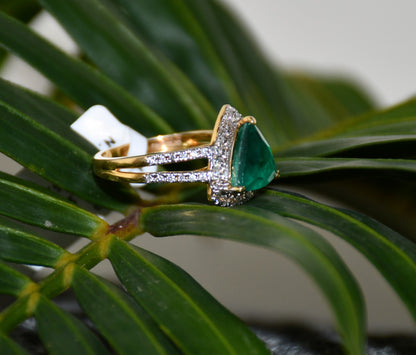 Women's 14Kt Solid Gold Diamond Ring with Semi Precious Stone