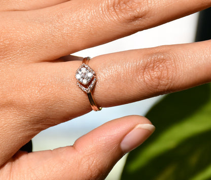 Gorgeous 14Kt Gold Diamond Ring for Women
