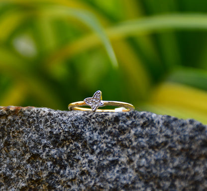 Women's Regular Wear Minimalist Gold Diamond Ring