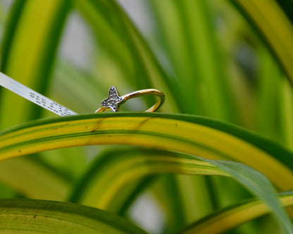 Women's Regular Wear Minimalist Gold Diamond Ring