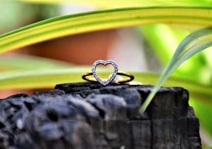Dainty Heart Shape Diamond Ring in 14k Gold