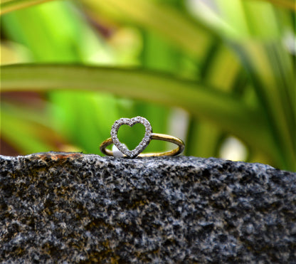 Dainty Heart Shape Diamond Ring in 14k Gold