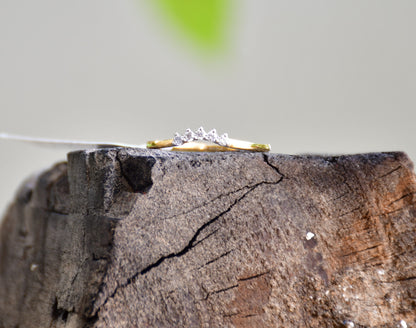 Women's Crown Shape Diamond Ring