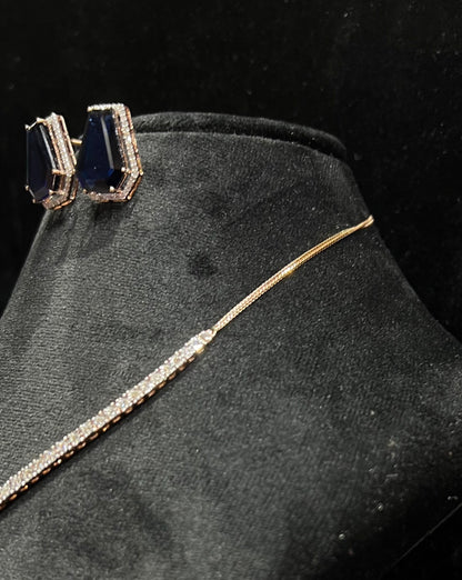 Gold Bridal Set Featuring Diamond Necklace and Earrings