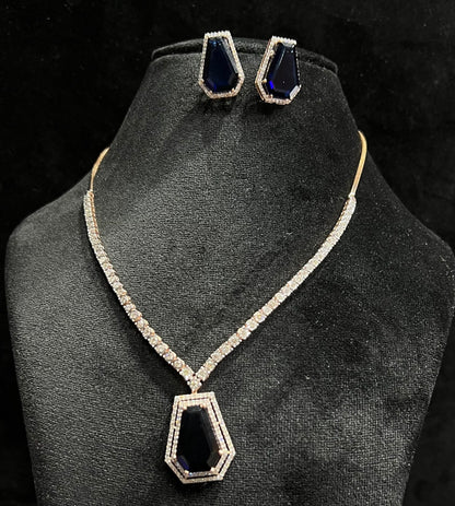 Gold Bridal Set Featuring Diamond Necklace and Earrings
