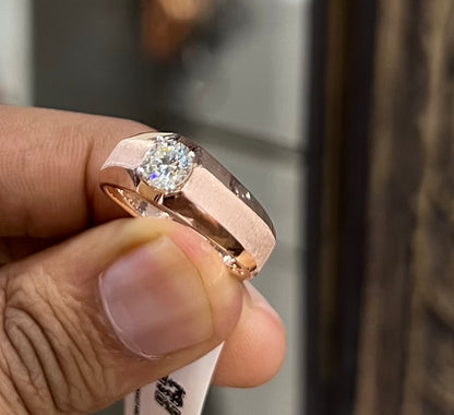 Luxurious Solitaire Diamond Gold Ring for Men