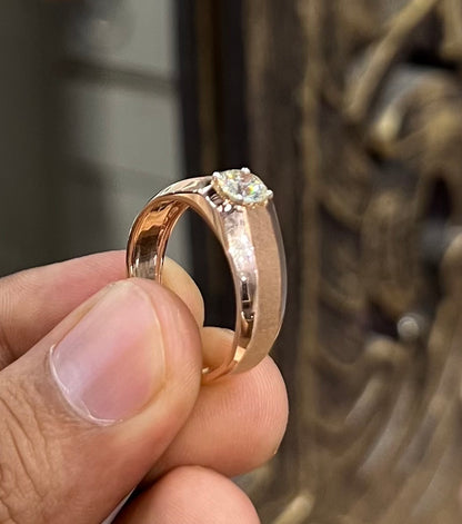 Luxurious Solitaire Diamond Gold Ring for Men