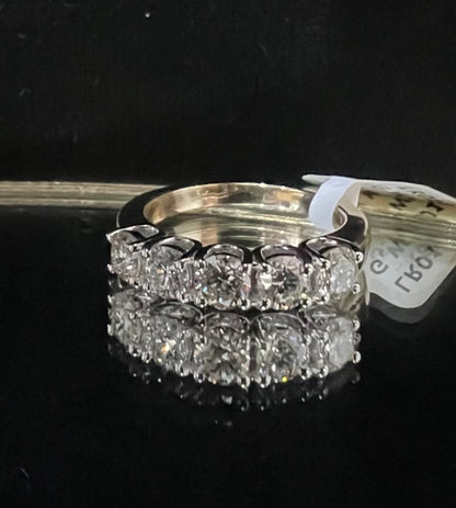 Handcrafted Natural Diamond Ring for Women