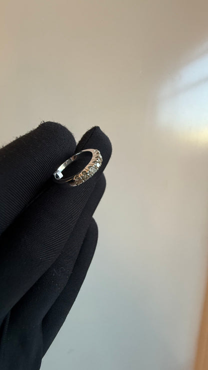 Women's 14Kt Gold Diamond Band Ring for Gifting